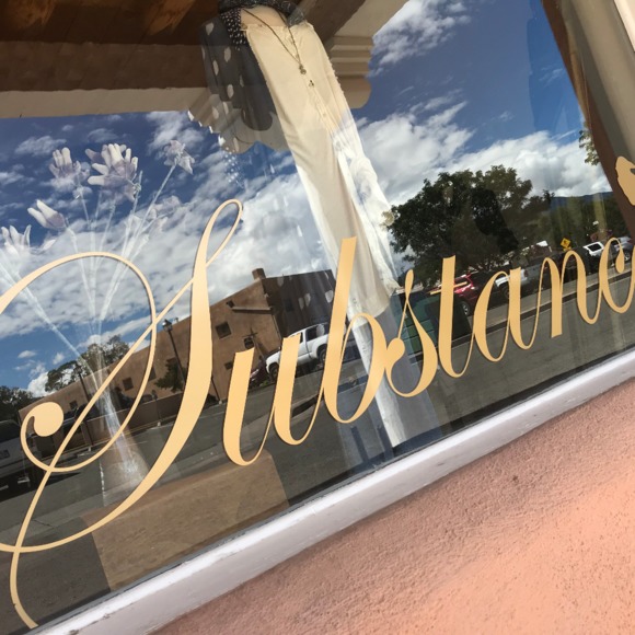 Meet your Posher, Jennifer - Picture 1 of 1